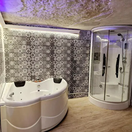 Bonita Casa Cueva Con Jacuzzi * Paterna