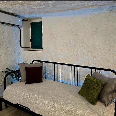 Bonita Casa Cueva Con Jacuzzi Apartment *